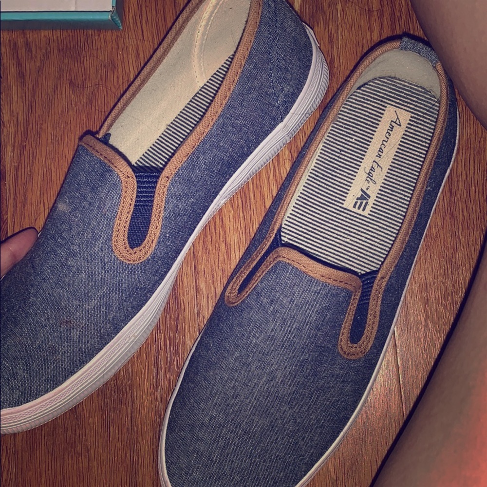 American Eagle Classy Slides